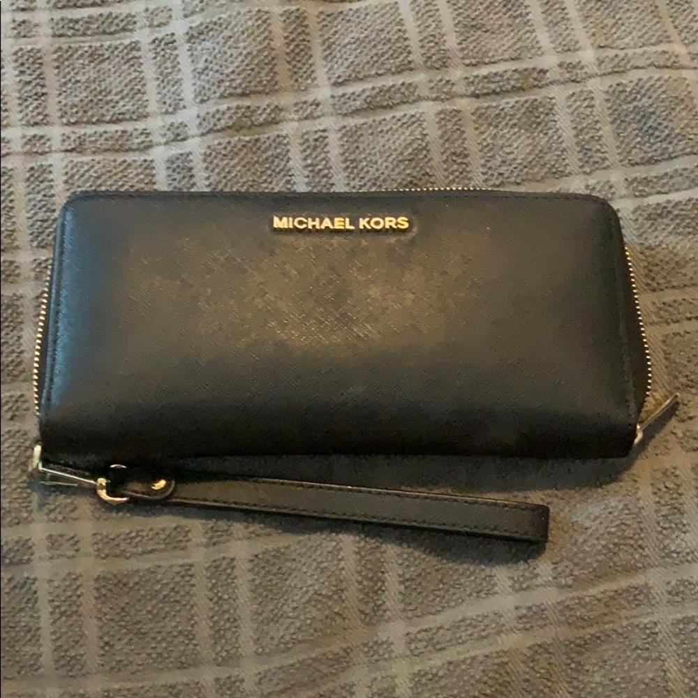 Michael Kors Jet Set Travel Continental Wallet